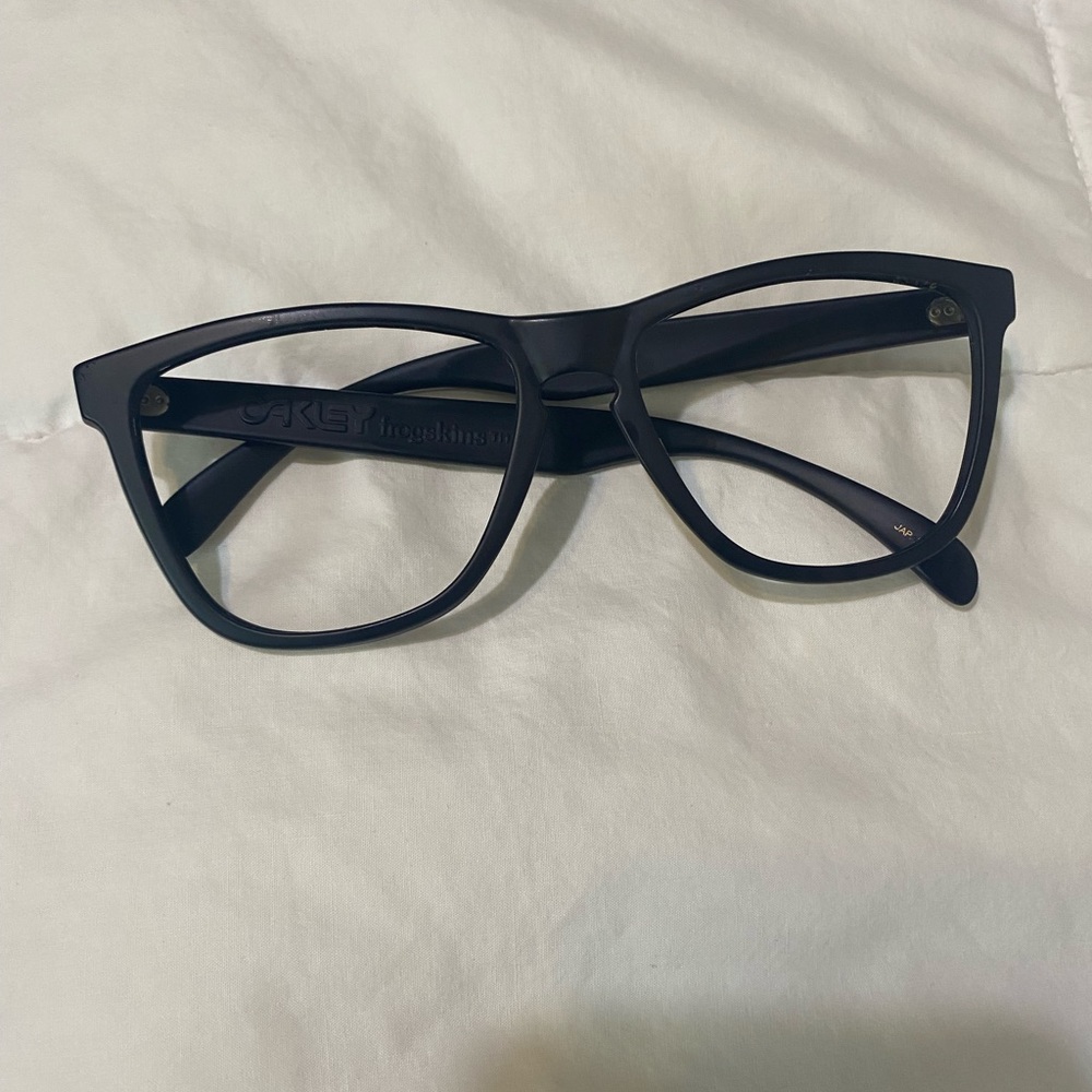 Vintage Oakley Frogskins made in Japan